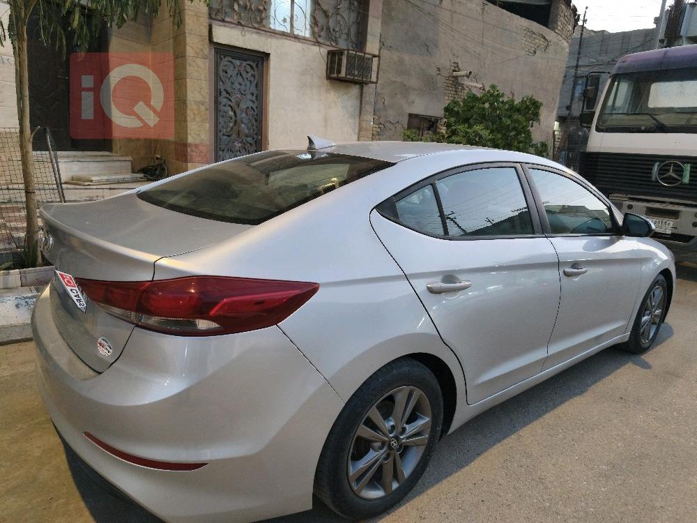 هيونداي النترا